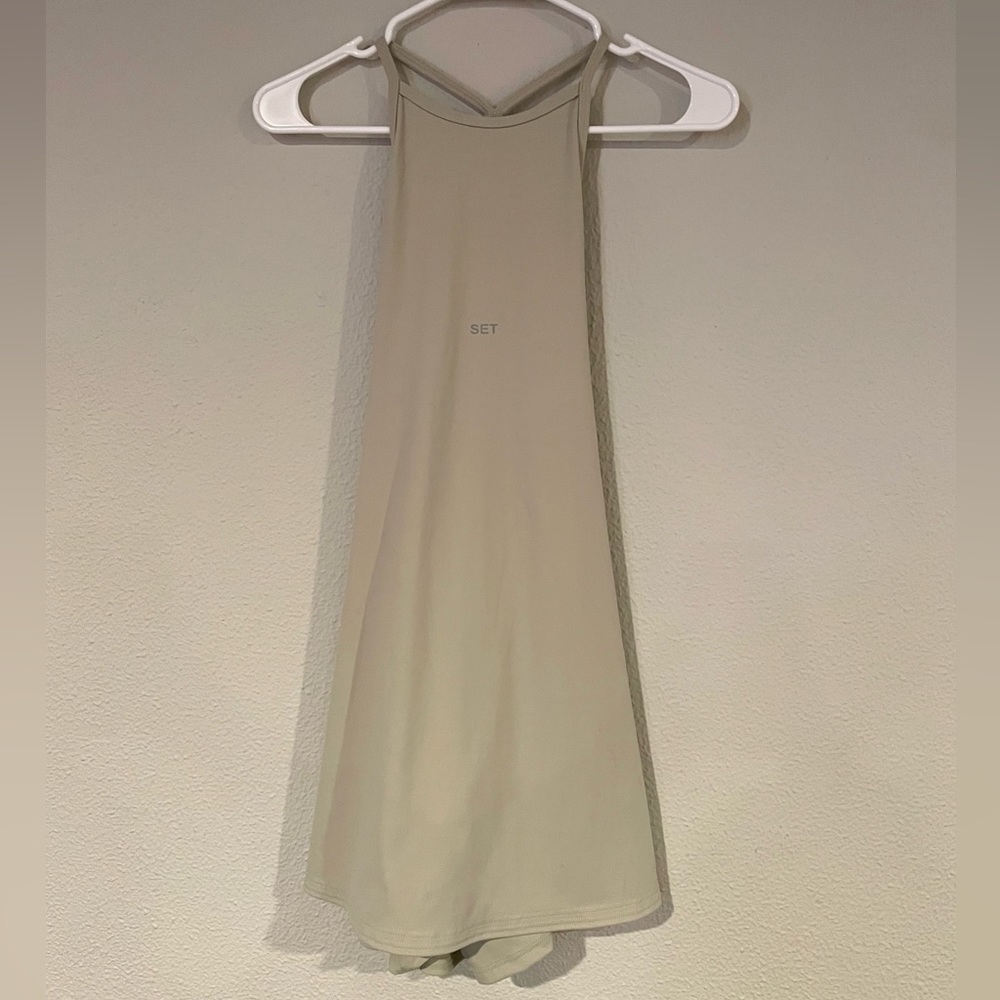 SET dress